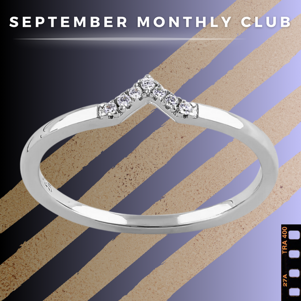 (Monthly Ring Club) Sterling Silver Rare Diamond Chevron
